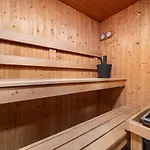 2-story, 3-bedroom Penthouse, Sauna, Free Parking * Tallinn