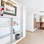 Appartement 2-story, 3-bedroom Penthouse, Sauna, Free Parking *