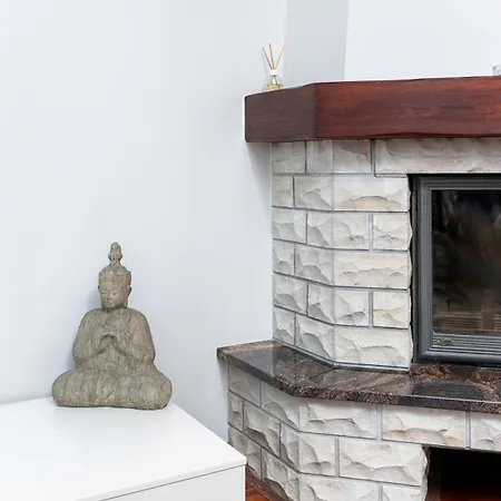 Apartment 2-story, 3-bedroom Penthouse, Sauna, Free Parking *