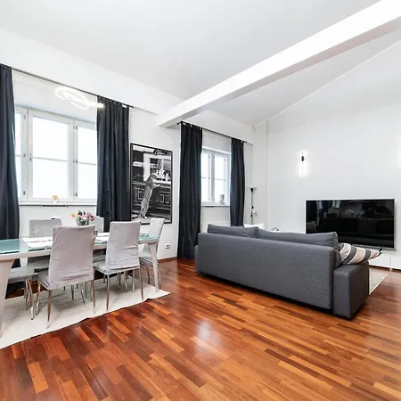 2-story, 3-bedroom Penthouse, Sauna, Free Parking Таллин
