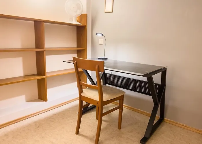 2-story, 3-bedroom Penthouse, Sauna, Free Parking Apartament