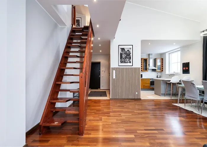 Apartament 2-story, 3-bedroom Penthouse, Sauna, Free Parking *