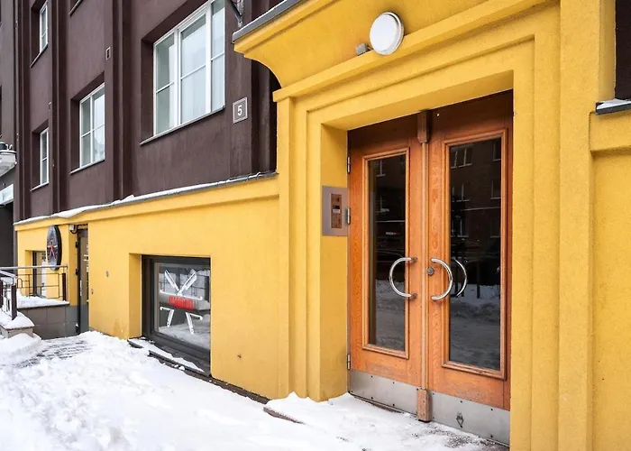 2-story, 3-bedroom Penthouse, Sauna, Free Parking Apartament