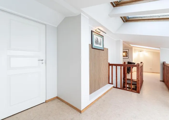 Apartament 2-story, 3-bedroom Penthouse, Sauna, Free Parking *