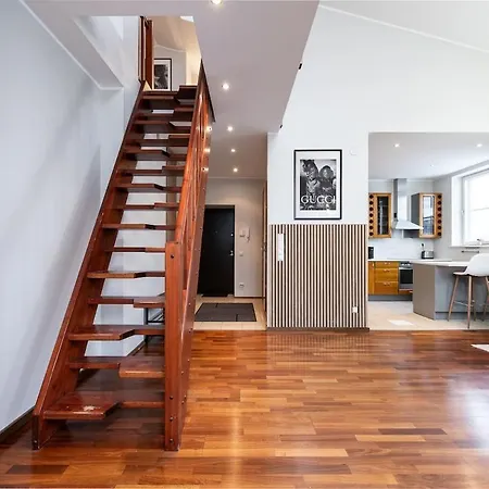 Apartament 2-story, 3-bedroom Penthouse, Sauna, Free Parking *