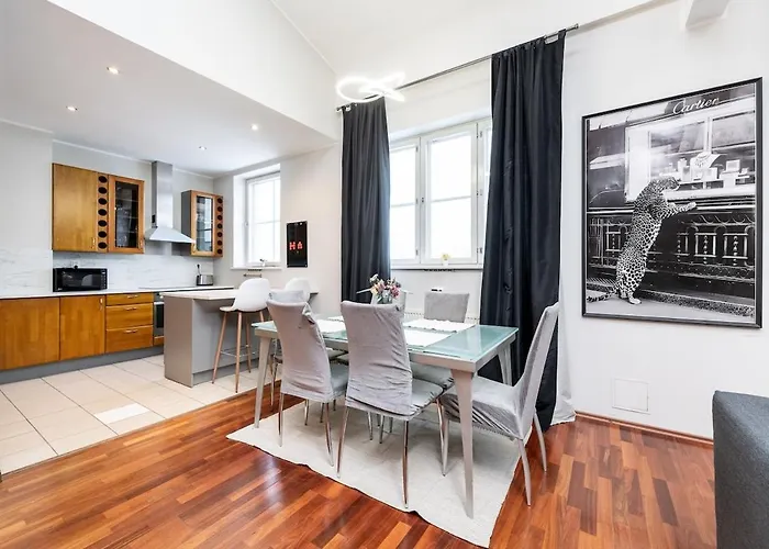 Apartament 2-story, 3-bedroom Penthouse, Sauna, Free Parking *